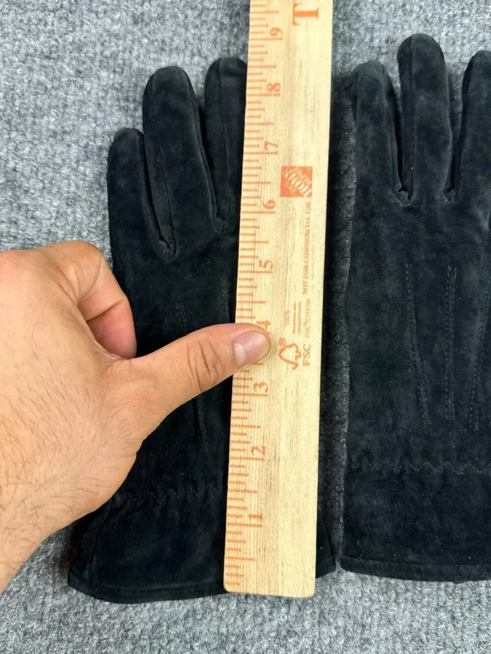 Women's Isotoner Black Suede Leather Fleece Lined Winter Gloves Size M need wash